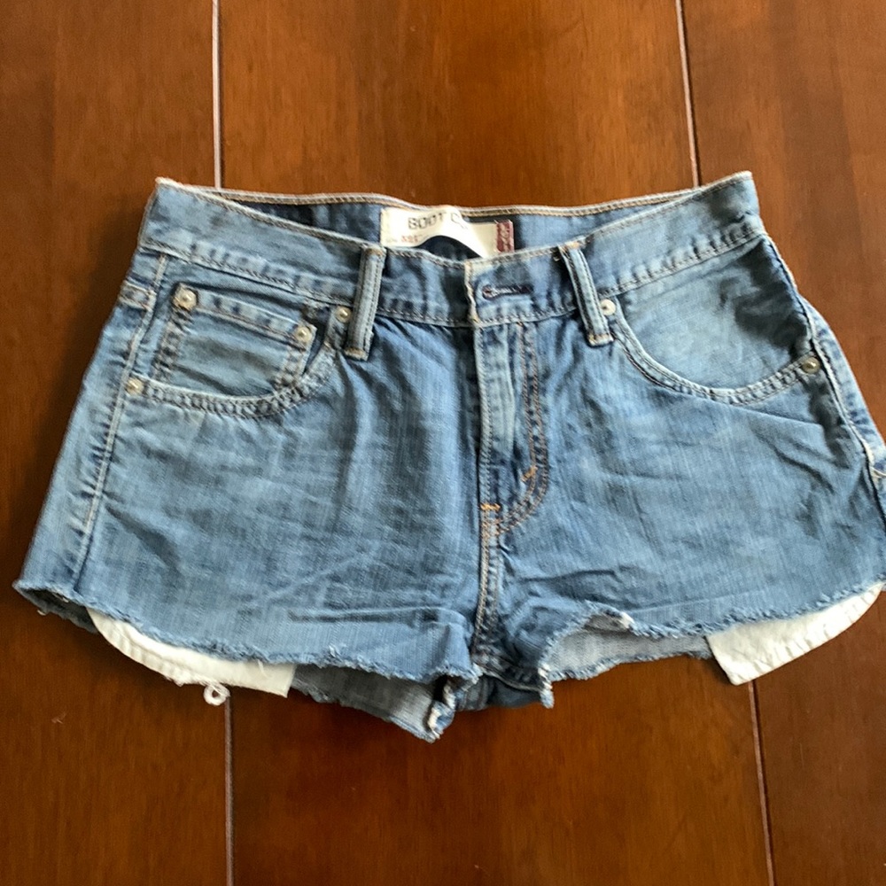 Levi’s 527 cutoff short shorts